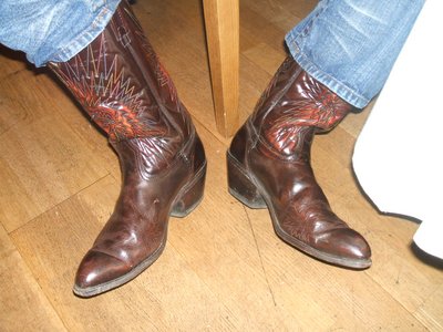 Daves 30yr old yankie boots.JPG